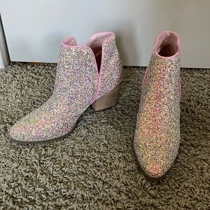 Pink rainbow glitter booties, size 8.5, great condition!